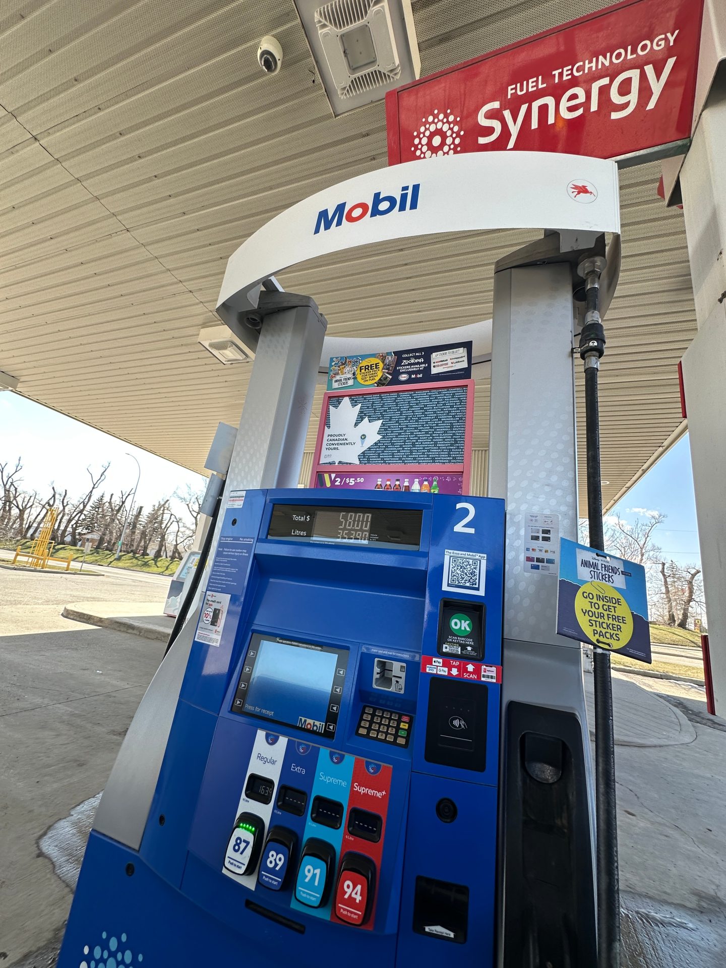 Alberta to pause provincial fuel tax for three months starting October